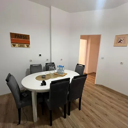 Ebram Apartment *